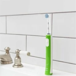 Oral B Oral-B Junior - Elektrische Tandenborstel - Groen 18 Oral B Oral-B Junior - Elektrische Tandenborstel - Groen -SmileBright Goedkope Winkel 1200x1197 7