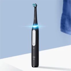 Oral B Oral-B IO Series 4S Elektrische Tandenborstel