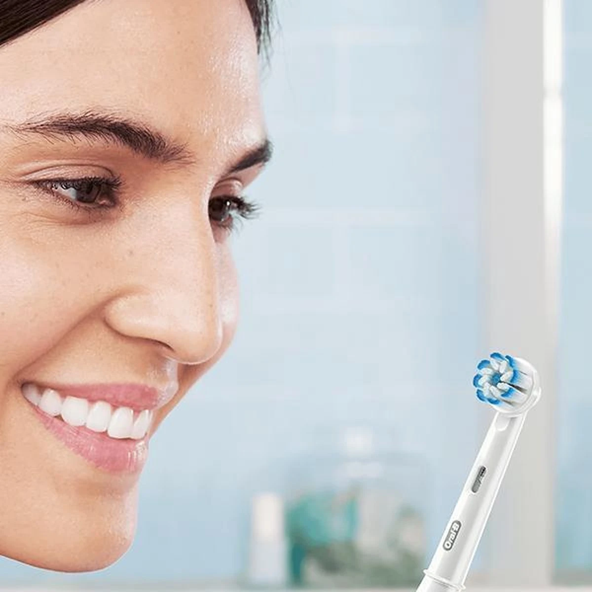 Oral B Oral-B Pro 2 2700 - Sensi Ultra Thin - Elektrische Tandenborstel - Wit 19 Oral B Oral-B Pro 2 2700 - Sensi Ultra Thin - Elektrische Tandenborstel - Wit - Afbeelding 19