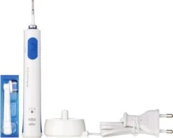 Oral B Oral-B White & Clean 600 BOX -SmileBright Goedkope Winkel 1200x956